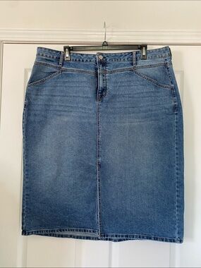 Classic Blue Denim Pencil Skirt